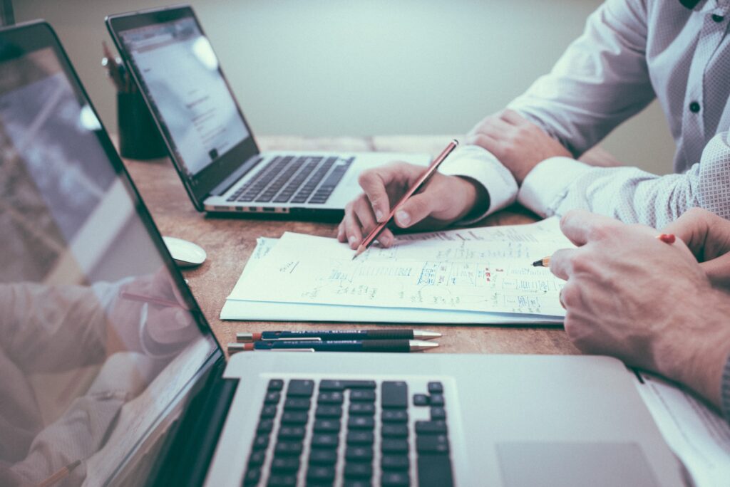Top 3 Best Laptops for Lawyers in 2024 (Ultimate Guide)